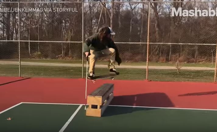 Τυφλός skater αποδεικνύει ότι η θέληση για ζωή υπερνικά όλα τα εμπόδια (βίντεο)